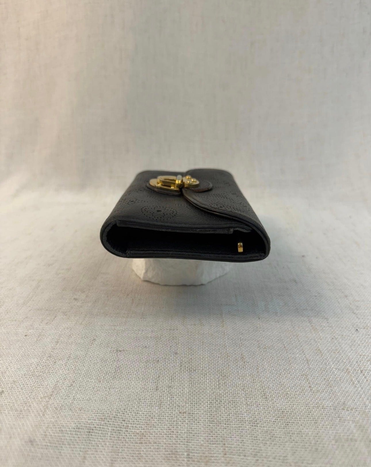 Louis Vuitton Mahina Amelia Wallet