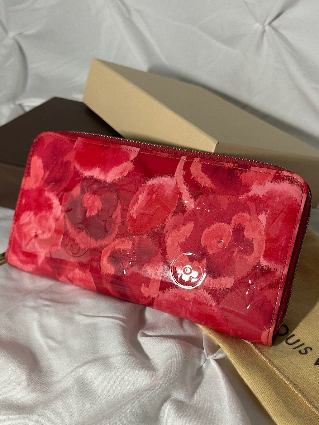 LOUIS VUITTON VERNIS MONOGRAM ZIPPY ROSE IKAT WALLET