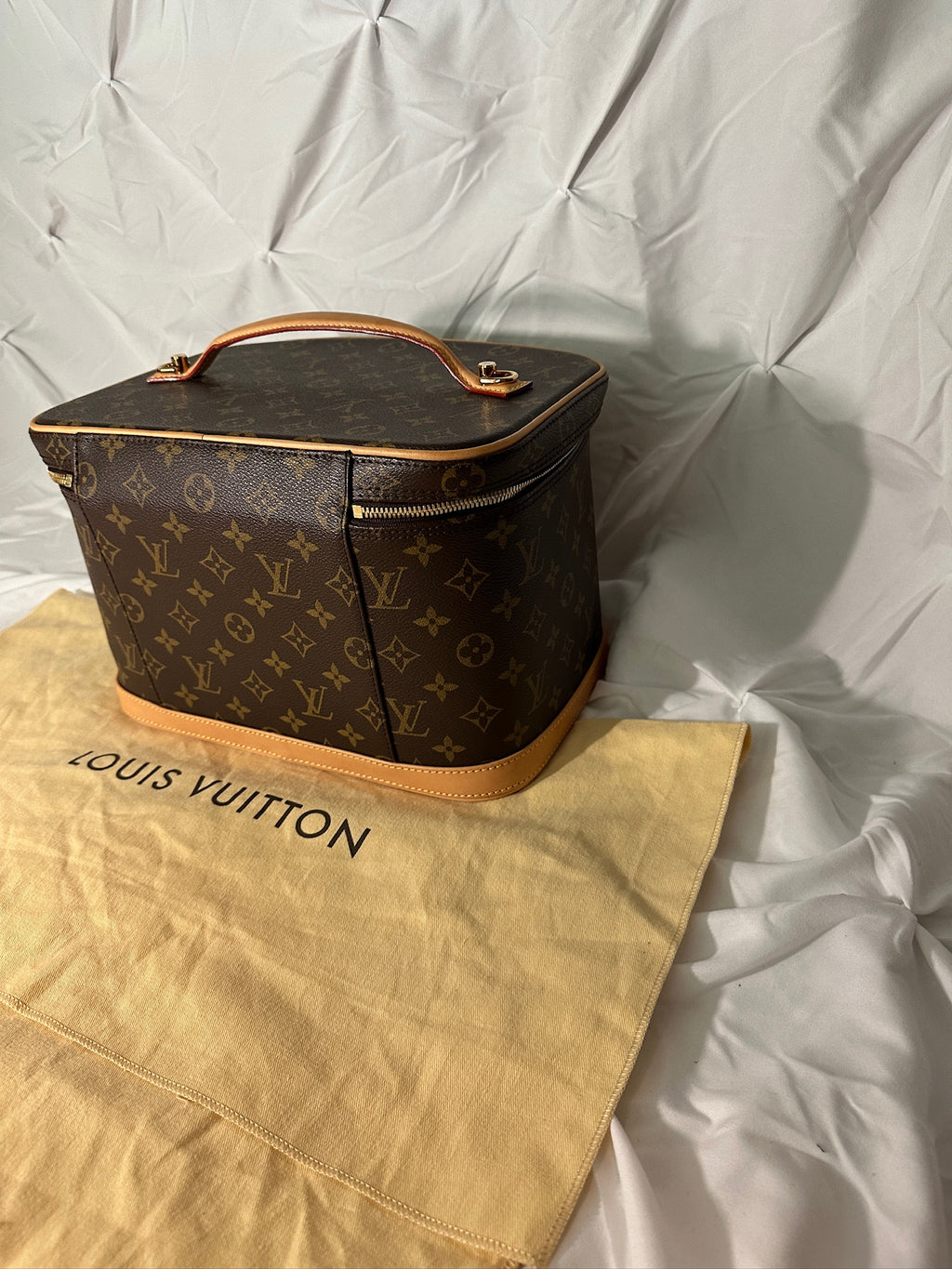 Vintage LOUIS VUITTON MONOGRAM LARGE VANITY CASE