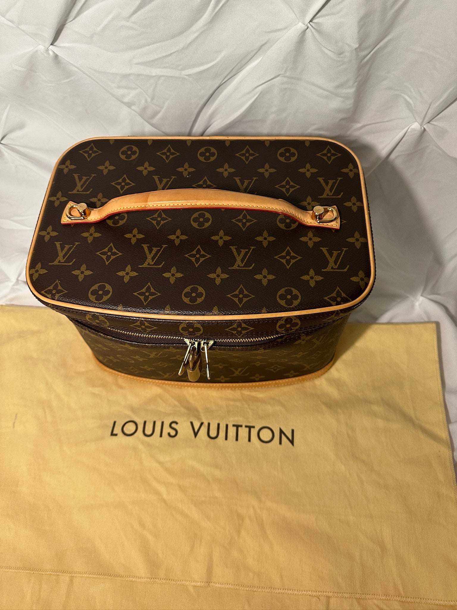 Vintage LOUIS VUITTON MONOGRAM LARGE VANITY CASE