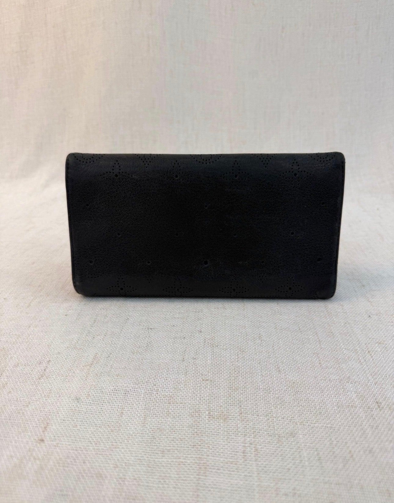 Louis Vuitton Mahina Amelia Wallet